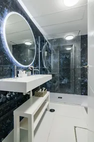 Madrid Ventas II, 6 bedrooms for 12 people - Image 3