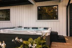 3BR Lakefront Cottage | Private Dock+Hot Tub+Sauna - Image 5
