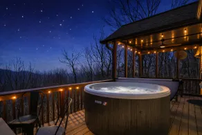 Lake, Golf, Pools, Pickleball, Hot Tub - sleeps 13 - Image 3