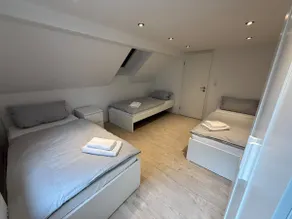 Large modern accommodation for 9 | Cologne & Düsseldorf - Image 5