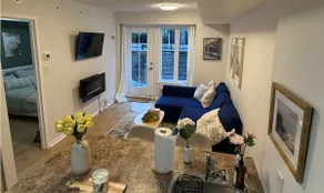 The Little Gallery Suite, Cozy Living in the Core - Image 2