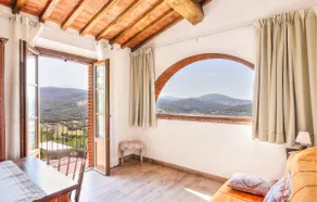 3 bedroom gorgeous home in Montecatini Val Di Cec - Image 3