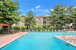 Modern 3BR Reston Apt - Pool, Gym, near Dulles - Image 2