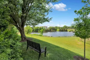 Modern 3BR Reston Apt - Pool, Gym, near Dulles - Image 4