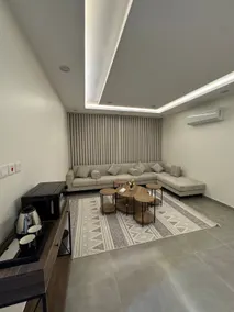Private suite with bedroom and living room - Image 4