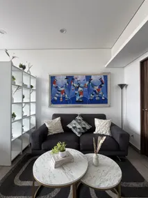 Modern Loft with King Bed - Image 5