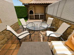 House for Groups | Cellar, Barbecue & Projector - Image 5