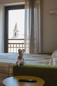 Bonaparte Luxury Apartments: Salvia - Image 4