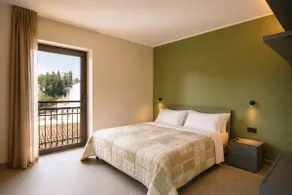 Bonaparte Luxury Apartments: Salvia - Image 2