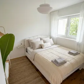 Riverfront 1BR & Balcony | Zurich Airport | WiFi - Image 4