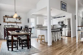 Seaview Suite · sunrise deck, BBQ, firepit & 3-bed - Image 2