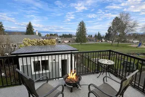 Seaview Suite · sunrise deck, BBQ, firepit & 3-bed - Image 3