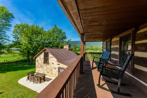 Historic 1774 Colonial Log Cabin in Bear Valley - Image 5