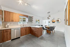 Modern Hialeah Escape: Backyard| Casino| Park - Image 3
