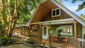 River Retreat with Hot Tub near Crystal Mtn Ski - Image 4