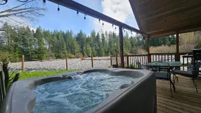 River Retreat with Hot Tub near Crystal Mtn Ski - Image 5