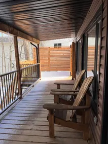 Cozy chalet in Lac-Brome with lake access - Image 4