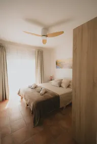Casa Marta – Newly Designed 2BR - 3 min to Beach - Image 5