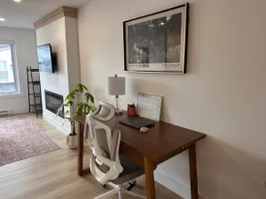 Modern 3 Bed 2 Bath Townhouse - Image 2