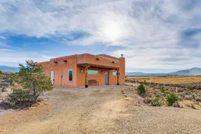 Panoramic Mtn Views! Serene Gem in Ranchos De Taos - Image 4