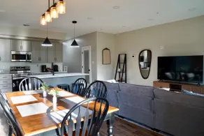 The Palmstead | Stylish 3 BR | Garage EV Charging - Image 4