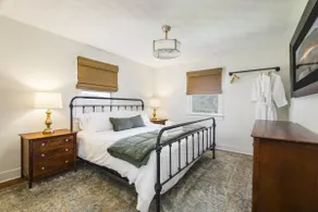 4BR Stay w/ Hot Tub & Amazing Mountain Views - Image 5