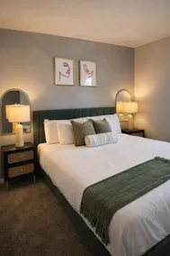 3200sqft 5BR•9 Beds•12 min to DIA & Gaylord Resort - Image 2