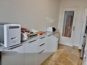 80 m² Apartment with Sea View & Pool – 6 Guests - Image 5