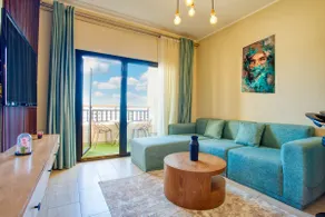 Sea View 2 Bedroom Apartment in El-Hadaba - Image 5