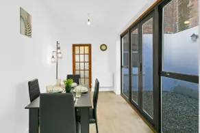 Premium Service Apartment Taunton Ideal for Business and Leisure - Image 3
