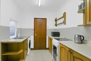 Premium Service Apartment Taunton Ideal for Business and Leisure - Image 5