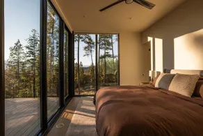 The Edge | Modern Retreat with Panoramic Views - Image 4