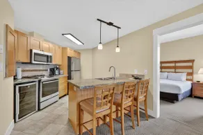 Ultimate Lakeside Paradise in West Kelowna - Image 3