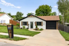 Chic KC Stay | King Bed | Huge Yard | Pet Friendly - Image 2