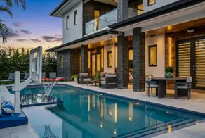 Modern 6BR Villa | Heated Pool | Jacuzzi | Games - Image 4