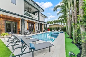 Modern 6BR Villa | Heated Pool | Jacuzzi | Games - Image 2
