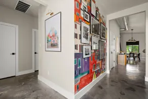 Cowboy Pool + Walk to Square | Sleeps 8 - Image 5