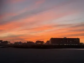 Hampton Beach 4BR Escape | Perkins Surfside - Image 5