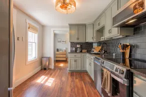 Mountain Valley Hideaway - Image 3