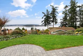 Secluded Water & Mountain View Retreat with Sauna - Image 4