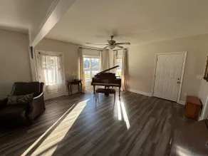 Charming Downtown Temple Home - Image 3