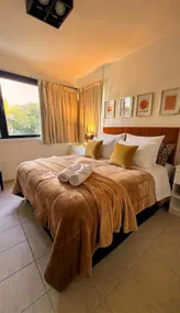 Very comfortable, modern and in a prime location - Image 2