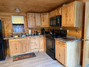 Lake Road Cabin - Image 5