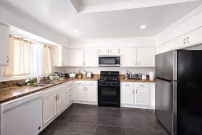 Spacious 4BR Rancho Vista Home | Near AV Mall - Image 3