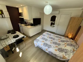 Cozy renovated studio • Historic heart of Mauguio - Image 2