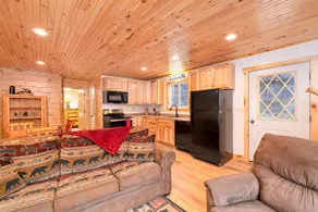 Meauwataka Backwoods Cabin - Image 2