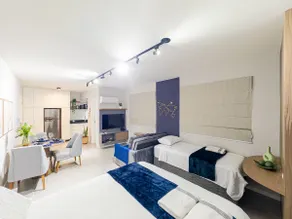 Style, comfort, and a great location with Wi-Fi - Image 2