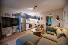 Modern New Farm apartment • 2 Balconies + Parking - Image 5