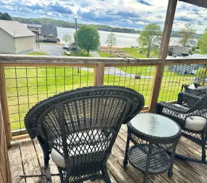 Hodge Podge Water Lodge - Image 2