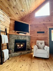 Meadow Vista Cozy Cabin in the Blue Ridge Mtns - 3 BR Vacation Home - Image 2